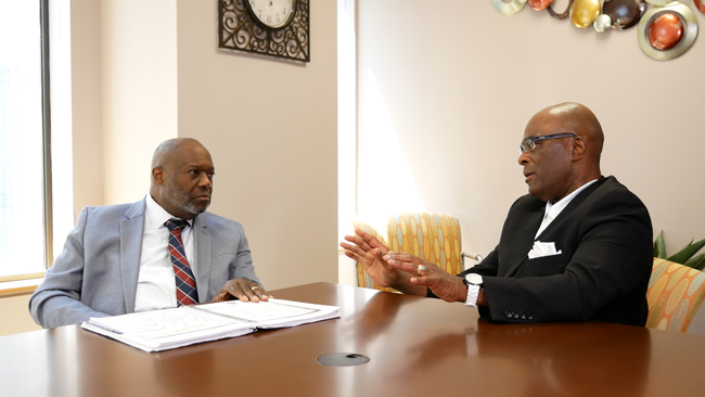 S1 EP4 - Lawrence Kenyatta